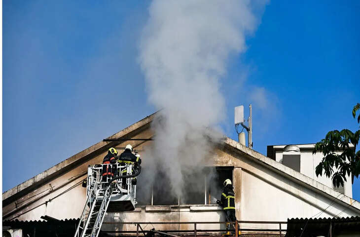 दक्षिण मुंबई में ईडी कार्यालय की इमारत में भीषण आग लग गई।