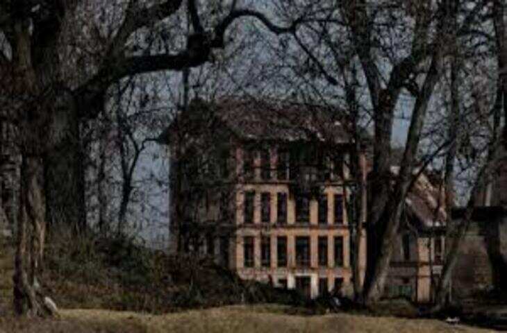 36 साल बाद पुश्तैनी घर लौटीं कश्मीरी हिंदू बहनें, भावुक कर देने वाला वीडियो वायरल