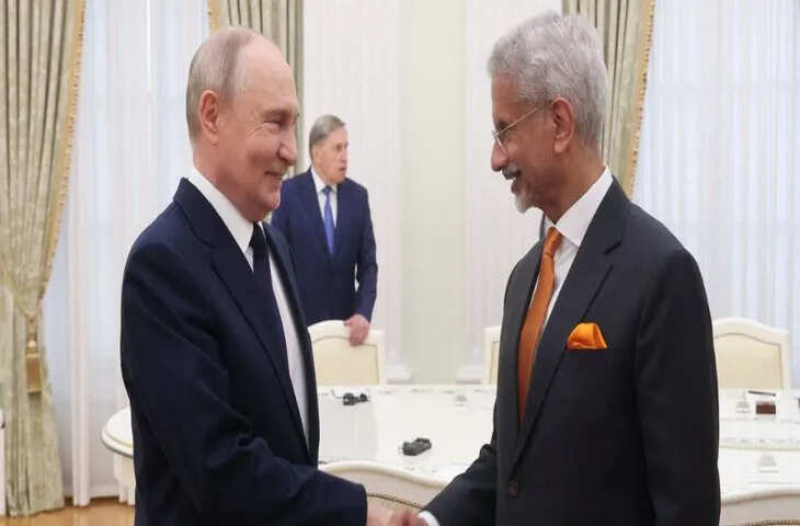 S Jaishankar Meets Putin: पुतिन से मिले एस जयशंकर, बोले- BRICS समिट में भारत आने पर स्वागत के लिए तैयार हैं PM मोदी