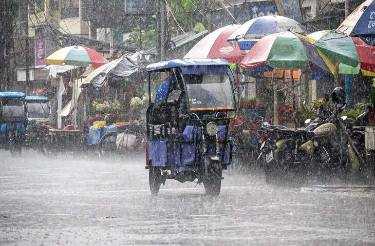 पश्चिम से पूर्वी यूपी तक बारिश का अलर्ट, 1 जुलाई तक राहत की उम्मीद
