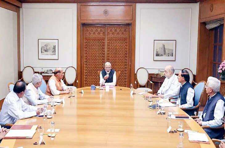 Middle East Crisis: Iran-US हमलों के बीच भारत सतर्क, PM मोदी ने आधी रात बुलाई हाईलेवल मीटिंग, जाने क्या हुई बातचीत&nbsp;