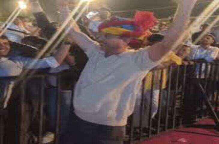 चौमूं में &lsquo;वाइब नाइट&rsquo; कार्यक्रम बना युवाओं का आकर्षण, DSP प्रदीप शर्मा ने किया जोरदार स्वागत