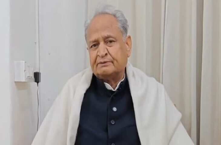 ओएमआर शीट गड़बड़ी मामलाख, वीडियो में देखें अशोक गहलोत का सीएम भजनलाल शर्मा पर तीखा हमला, जांच एजेंसियों पर दबाव का आरोप