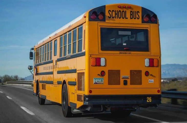 मोटर वाहन अधिनियम में बड़ा संशोधन: किराए की स्कूल बसें भी नियमों के दायरे में, अब कहलाएंगी एजुकेशनल बस