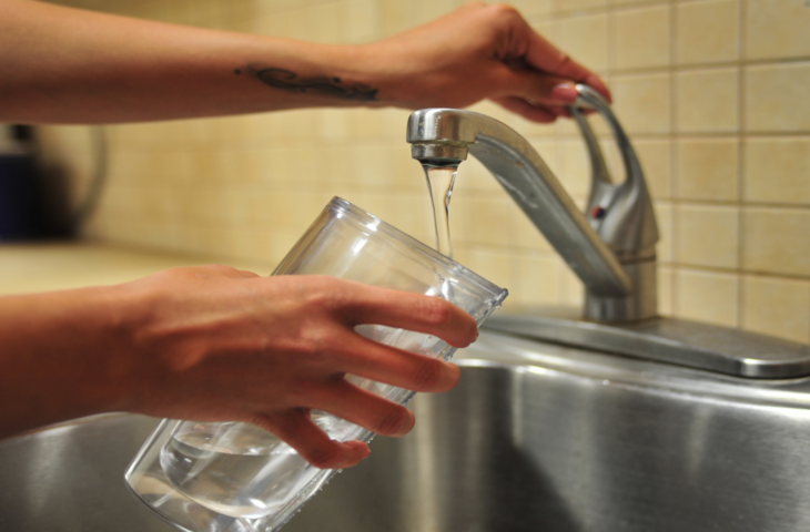 कहीं आपके घर में तो नहीं आ रहा जहरीला पानी ? एक क्लिक में यहाँ जाने कैसे करे&nbsp;सुरक्षित और खतरनाक पानी की पहचान ?