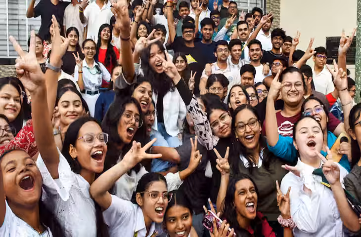 UP Teacher Recruitment 2026: पीजीटी भर्ती के लिए आवेदन की आखिरी तारीख करीब, जानें फीस, सैलरी और परीक्षा की तारीख