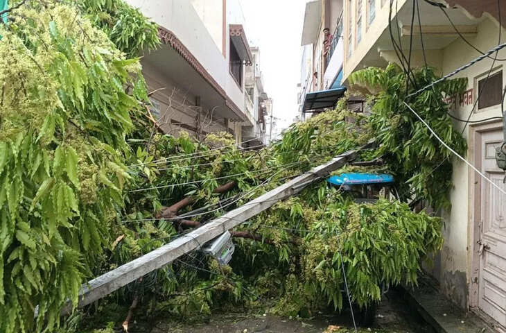 ब्यावर में 15 मिनट का तूफान, ओलावृष्टि से जनजीवन अस्त-व्यस्त