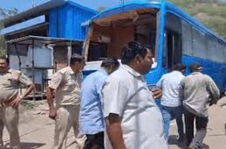 आरटीओ की बड़ी कार्रवाई: अवैध बस बॉडी निर्माण इकाई का भंडाफोड़, वीडियो में देंखे 15 दिन पहले रजिस्टर्ड बसें निर्माणाधीन मिलीं