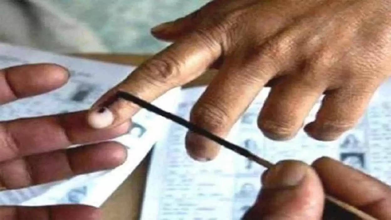 Pratapgarh मतदान केंद्रों के लिए पोलिंग सेंटर इंचार्ज की नियुक्ति