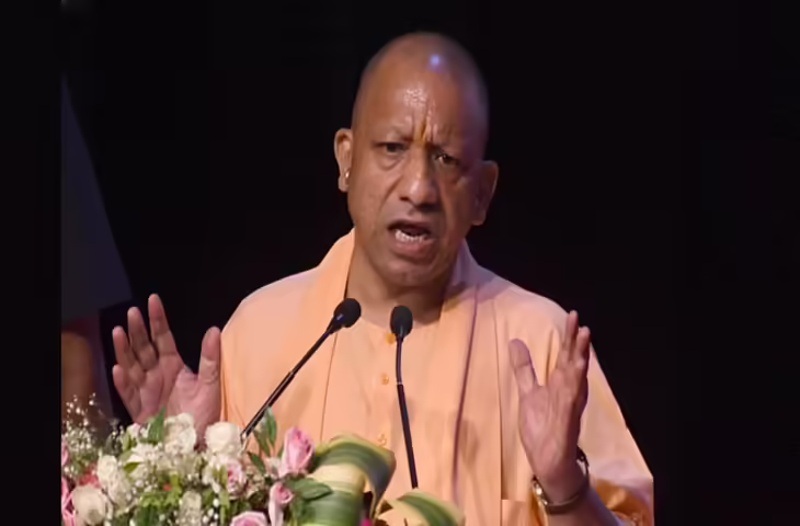 सीएम योगी ने प्रशिक्षु पीसीएस अधिकारियों को दिया संवाद, संवेदनशीलता और सकारात्मकता का मंत्र