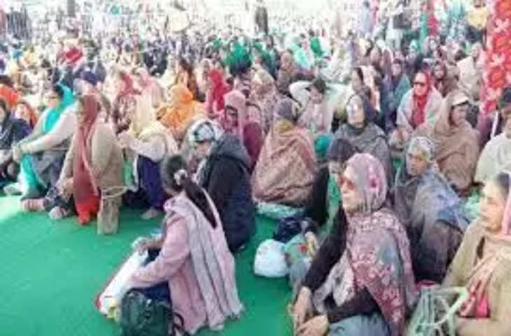 Raipur आंदोलन में महिलाएं भूलीं मर्यादा:महिला IPS का कॉलर खींचा