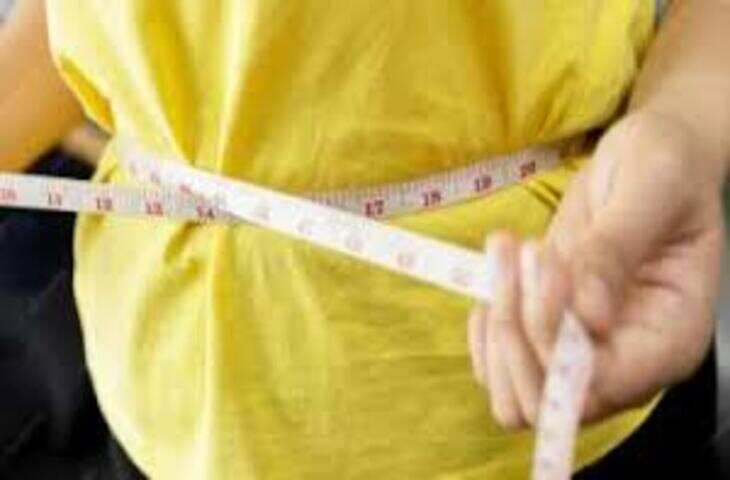 दुनिया का अनोखा कानून: ऐसा देश जहां पुरुष और महिलाओं की कमर का साइज तय करता है कानून