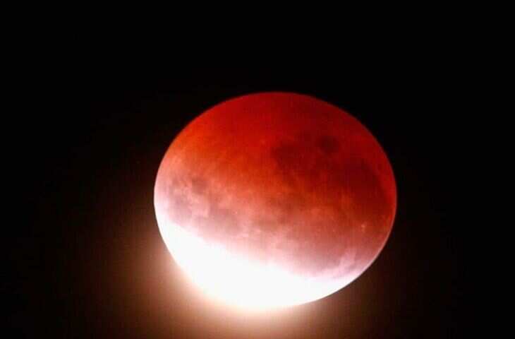 राजस्थान में साल का पहला चंद्रग्रहण, वीडियो में देखें जयपुर में दिखा &lsquo;ब्लड मून&rsquo;; धार्मिक परंपराओं के बीच दिखी आस्था