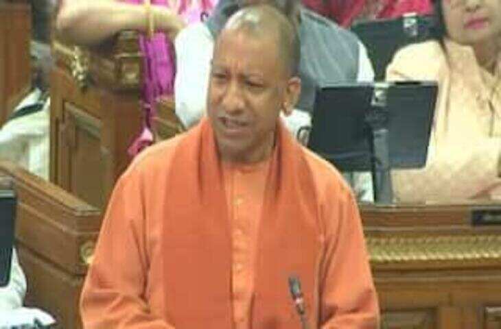 यूपी में गरमाई सियासत: क्या हिंदुत्व के पिच पर खेला जाएगा अगला चुनाव? जानिए योगी का सियासी मास्टरप्लान
