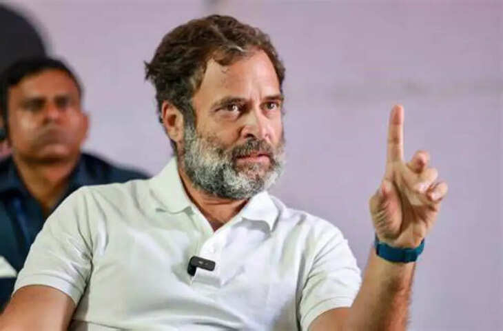 दलित नेता का अपमान बर्दाश्त नहीं: Rahul Gandhi ने खरगे के लिए मांगा न्याय, FIR की मांग