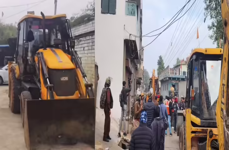 चौमूं में पत्थरबाजों के घर पर चलेगा बुलडोजर, अधिकांश मकानों पर लटके ताले