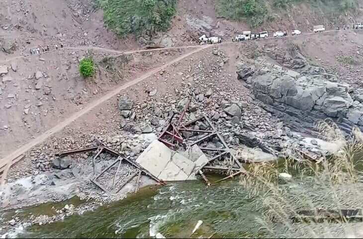 2023 की बाढ़ में ढहा मंडी जिले का पुल, अब तक नहीं हुआ बहाल