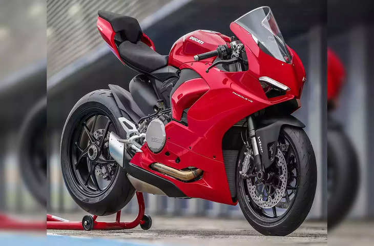 स्पीड लवर्स के लिए Ducati ने भारत में पेश की ये धांसू सुपरस्पोर्ट बाइक, जानिए इनकी कीमत और फीचर्स की पूरी डिटेल 