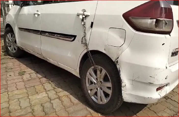 कार को ही पहना दी हथकड़ी, Video वायरल हुआ तो जबलपुर पुलिस ने दिया ये जवाब