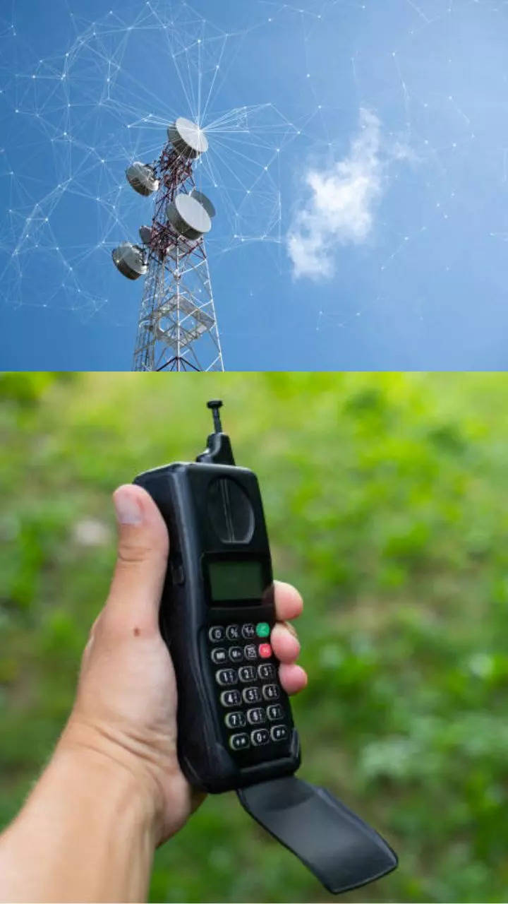 Satellite phone is the father of smartphone GEARRICE