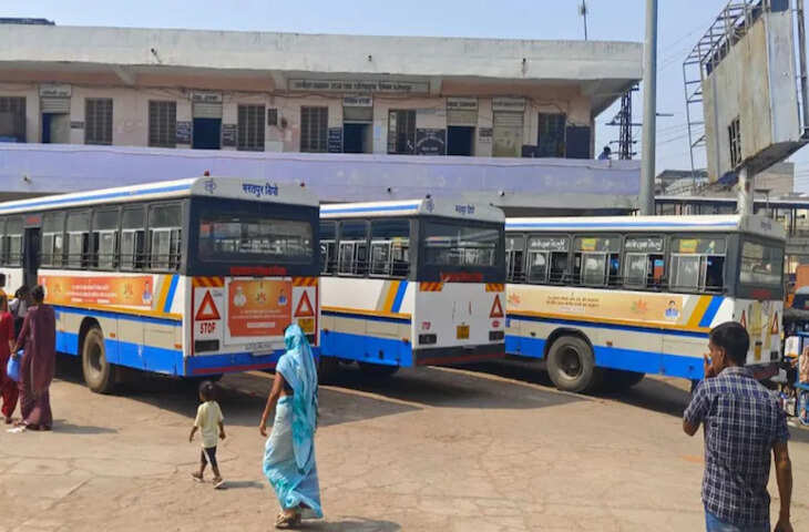 रोडवेज बस में बार-बार चेकिंग के बाद भी नहीं माना कंडक्टर, आधे यात्रियों को करा दी बेटिकट यात्रा