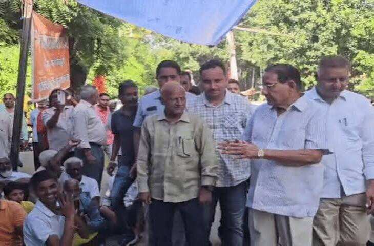 कोटा में JK फैक्ट्री के मजदूरों के समर्थन में उतरे शांति धारीवाल, वीडियो में बोले- कांग्रेस लड़ेगी हक की लड़ाई