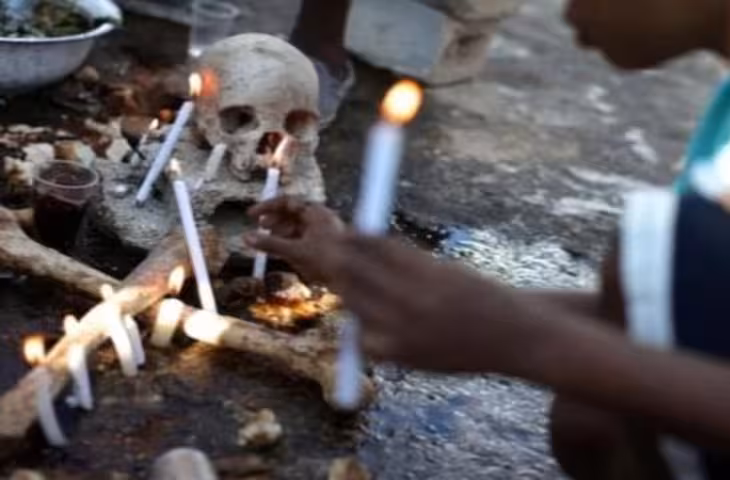 गुमला में अंधविश्वास की दर्दनाक वारदात: जादू-टोने के शक में 75 वर्षीय बुजुर्ग की हत्या, आरोपी गिरफ्तार
