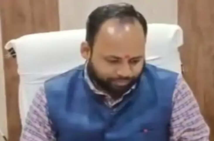 केंद्र सरकार का बड़ा फैसला: उज्ज्वला योजना के तहत अब साल में केवल 4 सब्सिडी वाले सिलेंडर मिलेंगे