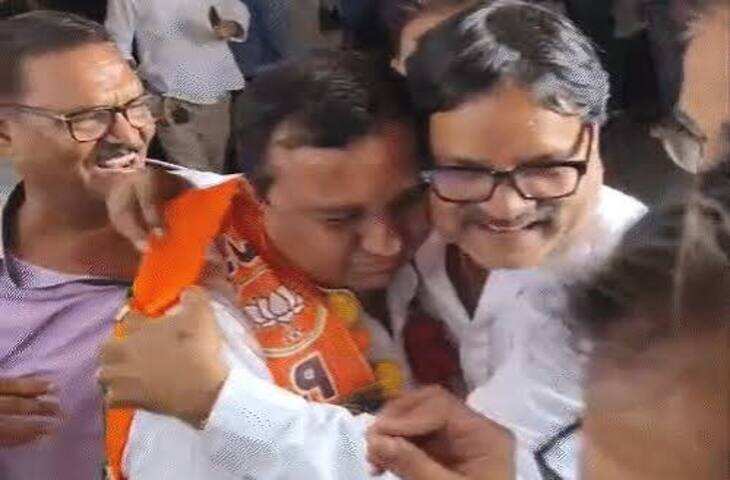 305 निकायों में मेयर-सभापति के नामांकन पूरे, वीडियो में जाने बीकानेर में कांग्रेस की बगावत से बदला मुकाबला