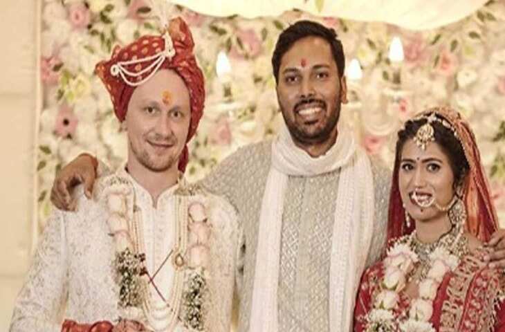 यूपी में ऐसा नज़ारा कभी नहीं देखा! बाराबंकी में विदेशी बारात विदेशी मेहमानों ने गलियों में लगाए जबरदस्त ठुमके, देखे वीडियो&nbsp;