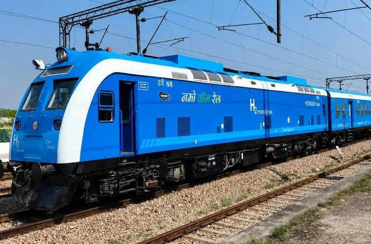 रेल यात्रियों के लिए बड़ी खुशखबरी! जल्द पटरी पर दौड़ेगी भारत की पहली Hydrogen Train, यहाँ जाने किराए से रूट तक की पूरी डिटेल&nbsp;