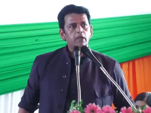 रवि किशन बोले- &lsquo;मुझे गोरखपुर स्पेन जैसा लगता है&rsquo;, बयान पर सियासत गरम; CM योगी और मंत्रियों का भी आया जिक्र