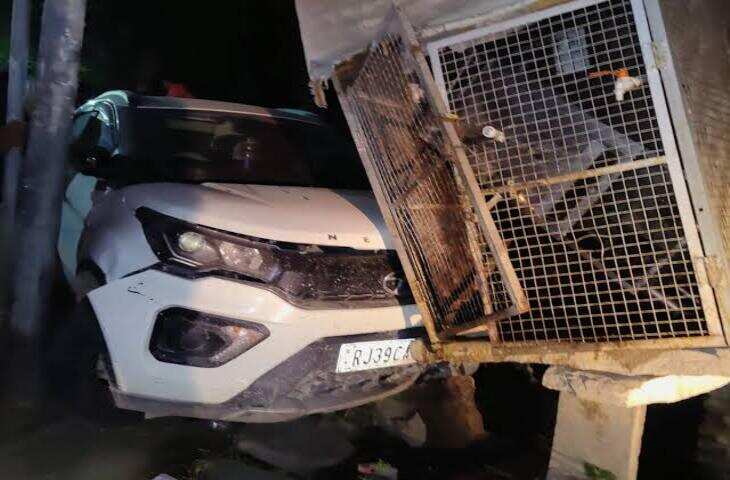 बीकानेर में बदमाशों के दो गुट भिड़े, फुटेज में देंखे युवकों पर चढ़ाने दौड़ाई बोलेरो कैंपर; फायरिंग की भी सूचना