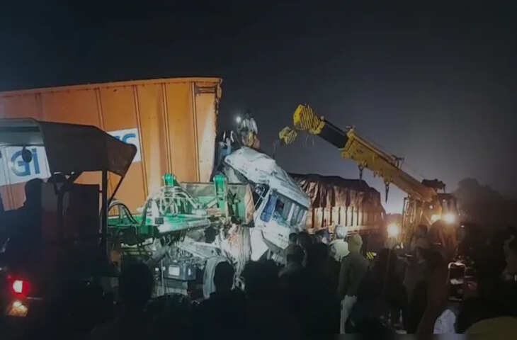 नेशनल हाईवे-52 पर ट्रेलर ने कंटेनर को मारी टक्कर, पुल से लटकने से ड्राइवर फंसा