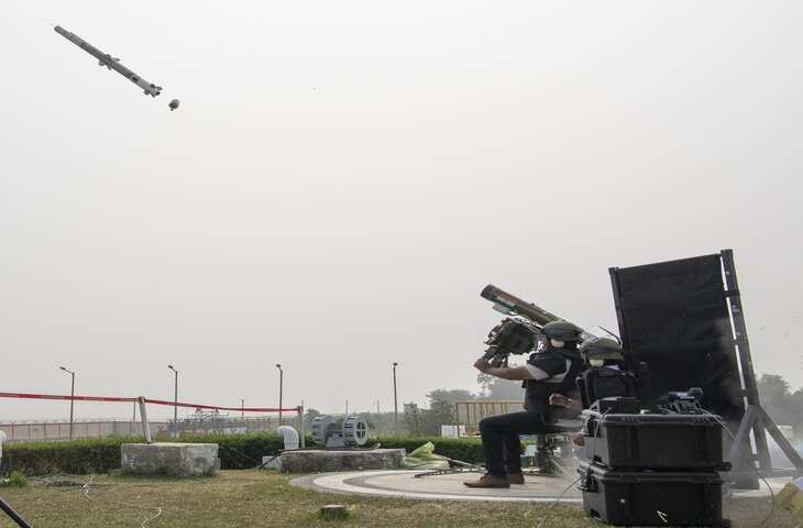 सीमा पर सैनिकों को मिला नया ब्रह्मास्त्र! DRDO का &lsquo;सीमा पर सैनिकों को मिला नया ब्रह्मास्त्र! DRDO का &lsquo;हिट-टू-किल&rsquo; सिस्टमहिट-टू-किल&rsquo; सिस्टम