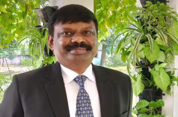 बिहार के शिक्षा विभाग के अपर मुख्य सचिव डॉ. एस. सिद्धार्थ ने वीआरएस की खबरों को किया खारिज