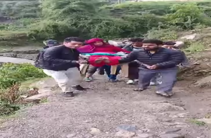टिहरी में आकाशीय बिजली गिरने से हादसा, खेत में काम कर रहीं दो महिलाएं झुलसीं