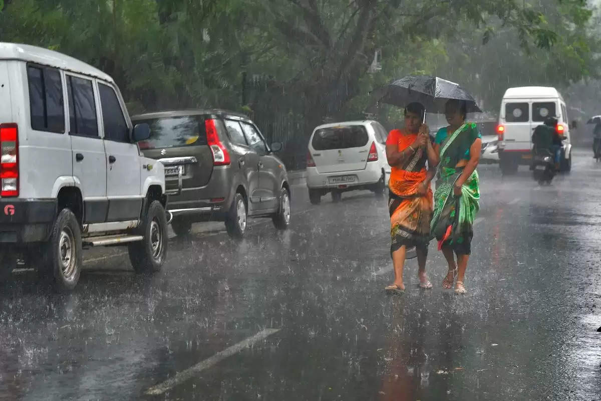  Puducherry प्रशासन ने बारिश के पूर्वानुमान के बीच तैयारियां तेज की, जारी किया अलर्ट !
