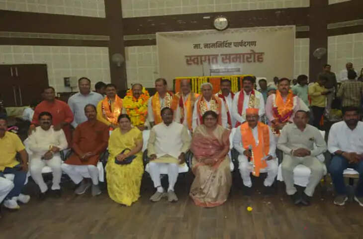 उज्जैन नगर निगम के कार्यक्रम में भी नहीं पहुंचे महापौर टटवाल, रथ विवाद के बाद बढ़ी चर्चाएं