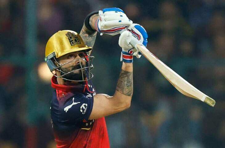 कोहली का मैच, लेकिन छा गई ये &lsquo;मिस्ट्री गर्ल&rsquo;! DC vs RCB के बीच कैमरे ने कैद किया दिल जीतने वाला पल