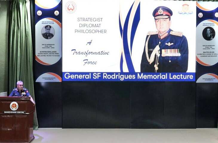 सेना प्रमुख जनरल Manoj Pandey ने कहा-महिला सैन्&zwj;य अधिकारियों की संख्या 1700 से अधिक