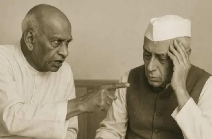 नई दिल्ली, अप्रैल 2025: नेशनल हेराल्ड मामला एक बार फिर देश की राजनीति के केंद्र में आ गया है। इस बार मामला सिर्फ वर्तमान की राजनीति तक सीमित नहीं है, बल्कि इसकी जड़ें स्वतंत्रता के शुरुआती वर्षों तक फैली हुई हैं। इस विवाद की आंच सीधे भारत के सबसे प्रभावशाली राजनीतिक परिवार, गांधी परिवार तक पहुंच रही है, और इतिहास की धूल में दबे पुराने पत्र अब फिर से चर्चा में हैं।  ईडी का खुलासा: गांधी परिवार पर 5,000 करोड़ की संपत्ति के दुरुपयोग का आरोप प्रवर्तन निदेशालय (ED) ने सोनिया गांधी और राहुल गांधी पर आरोप लगाया है कि उन्होंने नेशनल हेराल्ड अखबार की संपत्तियों को हड़पने के लिए कानूनी प्रक्रिया का दुरुपयोग किया। ईडी के मुताबिक, यंग इंडियन लिमिटेड नामक कंपनी, जिसमें सोनिया और राहुल की हिस्सेदारी है, ने नेशनल हेराल्ड की 5,000 करोड़ रुपये से अधिक की संपत्ति को बेहद कम कीमत पर अपने नियंत्रण में ले लिया। ईडी का आरोप है कि यह सिर्फ एक कॉरपोरेट पुनर्गठन नहीं था, बल्कि यह एक सुनियोजित राजनीतिक और आर्थिक षड्यंत्र था।  शुरुआत 1950 से: जब सरदार पटेल ने दी थी चेतावनी इस विवाद की शुरुआत अचानक नहीं हुई है। इसके बीज 1950 में ही बो दिए गए थे। सरदार वल्लभभाई पटेल, जो उस समय भारत के उपप्रधानमंत्री और गृहमंत्री थे, उन्होंने तत्कालीन प्रधानमंत्री पंडित जवाहरलाल नेहरू को नेशनल हेराल्ड के आर्थिक लेन-देन को लेकर पत्र लिखा था। उन्होंने हिमालयन एयरवेज से जुड़े व्यक्तियों से मिले 75,000 रुपये के दान पर चिंता जताई थी। पटेल का तर्क था कि यह दान संदिग्ध स्रोतों से आया है, जो सरकारी अनुबंधों में संलिप्त थे।  पटेल ने यह भी लिखा कि इन स्रोतों से दान लेना सार्वजनिक जीवन में नैतिकता को नुकसान पहुंचा सकता है। उन्होंने चेतावनी दी कि सरकारी प्रभाव का दुरुपयोग हो सकता है। इसके बावजूद नेहरू ने जवाब में केवल इतना कहा कि वह इस मुद्दे को देखेंगे, और इसे फिरोज गांधी को देखने के लिए कहा है, जो उस समय नेशनल हेराल्ड के महाप्रबंधक थे।  पटेल के पत्रों में छिपा भविष्य का संकेत 5 मई 1950 को लिखे गए एक पत्र में सरदार पटेल ने साफ शब्दों में लिखा, &ldquo;इन दानदाताओं के इरादे धर्मार्थ नहीं लगते। यह मामला किसी आर्थिक मदद का नहीं, बल्कि निजी और कॉर्पोरेट स्वार्थ का है।&rdquo; यह वही भाषा है जो आज बीजेपी और विपक्षी आलोचक नेशनल हेराल्ड मामले को लेकर उपयोग कर रहे हैं।  पटेल ने पत्रों की शृंखला में यह भी बताया कि अखानी नामक एक दानदाता बैंक धोखाधड़ी में शामिल था, और केंद्रीय मंत्री अहमद किदवई विवादास्पद व्यवसायियों से हेराल्ड के लिए चंदा इकट्ठा कर रहे थे। इन सबने पटेल को गहराई से चिंतित किया, क्योंकि वे सार्वजनिक जीवन में पारदर्शिता और ईमानदारी के पक्षधर थे।  कांग्रेस की प्रतिक्रिया और गांधी परिवार का पक्ष कांग्रेस पार्टी ने इस पूरे मामले को "राजनीतिक प्रतिशोध" करार दिया है। पार्टी के वरिष्ठ नेताओं का कहना है कि भाजपा गांधी परिवार को बदनाम करने के लिए इस पुराने मुद्दे को उठा रही है। उनका तर्क है कि यंग इंडियन लिमिटेड एक गैर-लाभकारी कंपनी है और इसके जरिए कोई व्यक्तिगत लाभ नहीं उठाया गया।  हालांकि, ईडी की चार्जशीट और सरदार पटेल की ऐतिहासिक चेतावनियों के दस्तावेज सामने आने के बाद कांग्रेस की सफाई कमजोर पड़ती नजर आ रही है। भाजपा ने इस पूरे मामले को कांग्रेस की वंशवादी राजनीति और सत्ता के दुरुपयोग का उदाहरण बताया है।  सुब्रमण्यम स्वामी की भूमिका इस पूरे मामले को सबसे पहले भाजपा नेता डॉ. सुब्रमण्यम स्वामी ने सार्वजनिक किया था। उन्होंने अदालत में याचिका दाखिल कर दावा किया था कि गांधी परिवार ने यंग इंडियन के जरिए नेशनल हेराल्ड की बहुमूल्य संपत्तियों को अवैध रूप से हासिल किया है। उनका कहना है कि यह एक "सुनियोजित साजिश" थी, जिसमें सार्वजनिक संपत्ति को निजी लाभ के लिए हड़पा गया।  स्वामी ने नेशनल हेराल्ड की संपत्तियों की कीमत का आकलन करीब 5,000 करोड़ रुपये किया है, जो दिल्ली, मुंबई और अन्य शहरों में स्थित हैं। उनके अनुसार, इस संपत्ति को व्यावसायिक उपयोग में लाया गया, जबकि यंग इंडियन को कर-मुक्त गैर-लाभकारी संस्था के रूप में पंजीकृत किया गया था।  भाजपा का प्रहार: नैतिक संकट बनाम वित्तीय घोटाला भाजपा इस मामले को केवल एक वित्तीय घोटाले के रूप में नहीं, बल्कि नैतिक संकट के रूप में प्रस्तुत कर रही है। पार्टी प्रवक्ताओं ने कहा है कि यह मामला कांग्रेस पार्टी की संस्कृति में व्याप्त "परिवारवाद, अहंकार और गैर-जवाबदेही" का जीता-जागता प्रमाण है। भाजपा ने सरदार पटेल की चेतावनियों का उल्लेख करते हुए कहा कि कांग्रेस ने अपने ही संस्थापक नेताओं की बातों को दरकिनार किया और सत्ता को व्यक्तिगत लाभ का माध्यम बना लिया।  अदालत का रुख और आगे की कार्रवाई इस मामले में अब अदालत की नजरें टिकी हैं। ईडी की जांच, संपत्ति के रिकॉर्ड, और यंग इंडियन के शेयर होल्डिंग पैटर्न की विस्तृत जांच की जा रही है। कई बार राहुल गांधी और सोनिया गांधी से पूछताछ हो चुकी है, और इस मामले में अन्य कांग्रेस नेताओं को भी तलब किया गया है।  विशेषज्ञों का मानना है कि अगर ईडी आरोपों को साबित करने में सफल होती है, तो यह मामला गांधी परिवार की राजनीतिक छवि के लिए गंभीर झटका बन सकता है।  निष्कर्ष नेशनल हेराल्ड मामला अब सिर्फ कानूनी लड़ाई नहीं रह गया है। यह एक ऐतिहासिक, नैतिक और राजनीतिक परीक्षा बन चुका है। सरदार पटेल जैसे नेताओं की भविष्यवाणियों को नजरअंदाज करने का नतीजा आज देश देख रहा है। यह मामला देश की राजनीति को गहराई से प्रभावित कर रहा है और आने वाले समय में इसके प्रभाव और भी व्यापक हो सकते हैं।  वर्तमान में यह लड़ाई सिर्फ कांग्रेस बनाम भाजपा नहीं है, यह देश की राजनीतिक संस्कृति, नैतिकता और जवाबदेही को लेकर एक बड़ा सवाल है &ndash; क्या सार्वजनिक सेवा अब भी सेवा बची है, या सिर्फ सत्ता का खेल बनकर रह गई है?