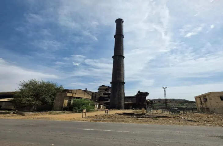 खेतड़ी कॉपर कॉम्प्लेक्स की ऐतिहासिक स्मेल्टर चिमनी को बचाने की मांग तेज, सीएम को भेजा ज्ञापन