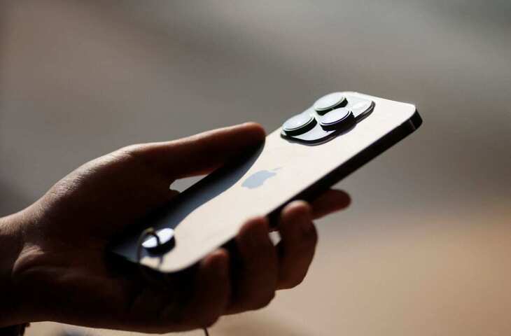 पुराने iPhone यूजर्स के लिए अलर्ट, एक छोटी सी गलती से हो सकता है बड़ा नुकसान, तुरंत करें ये काम