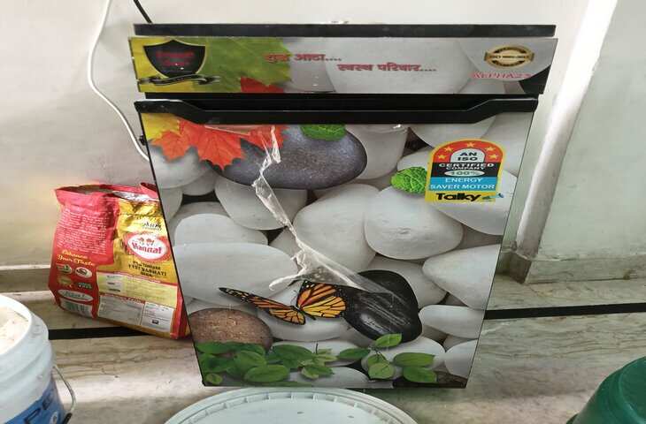 Mini Flour Mill: अब घर पर ही 5 किलो गेहूं पीसने की सुविधा, आटा चक्की ने बदल दिया पुराने जमाने का तरीका