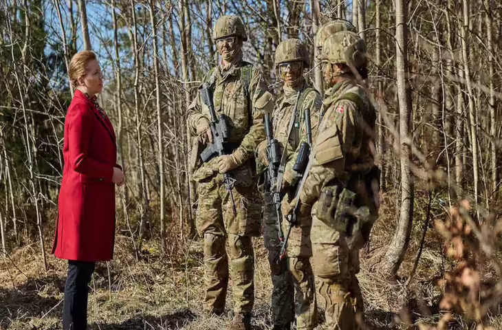 ग्रीनलैंड पर ट्रम्प की धमकियों के बीच यूरोप की सैन्य एकजुटता पर उठे सवाल, फुटेज में जानें सीमित तैनाती बनी मजाक का विषय