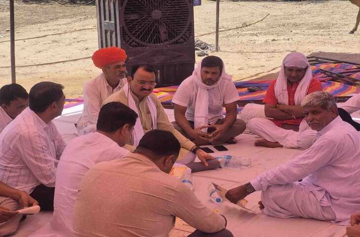 जयपुर में कैफे पर बड़ी कार्रवाई, एक्सक्लूसिव वीडियो में देंखे मिरावा कैफे से 24 हुक्के बरामद, 9 लोग हिरासत में, अवैध हुक्का सर्विस का खुलासा