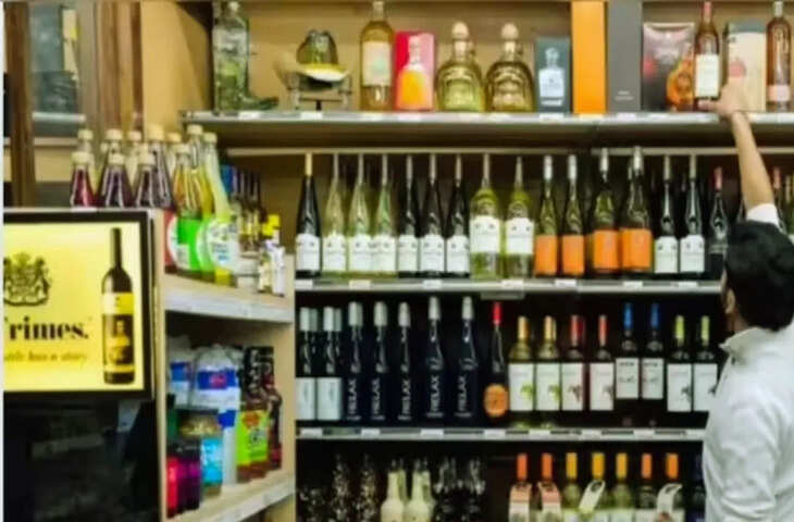 शराब की कीमत कम, बिकवाई ज्यादा दाम पर&hellip; सस्पेंड हो गए नोएडा के जिला आबकारी अधिकारी सुबोध कुमार