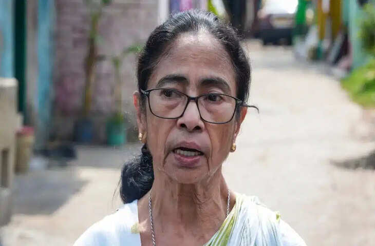 ममता बनर्जी को बड़ा झटका! ED ने TMC से जुड़े 3 बैंक खाते किए फ्रीज, 440 करोड़ रुपये होने का दावा