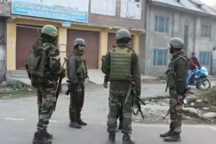 J-K: श्रीनगर के ईदगाह इलाके में आतंकियों ने किया ग्रेनेड हमला, एक व्यक्ति घायल